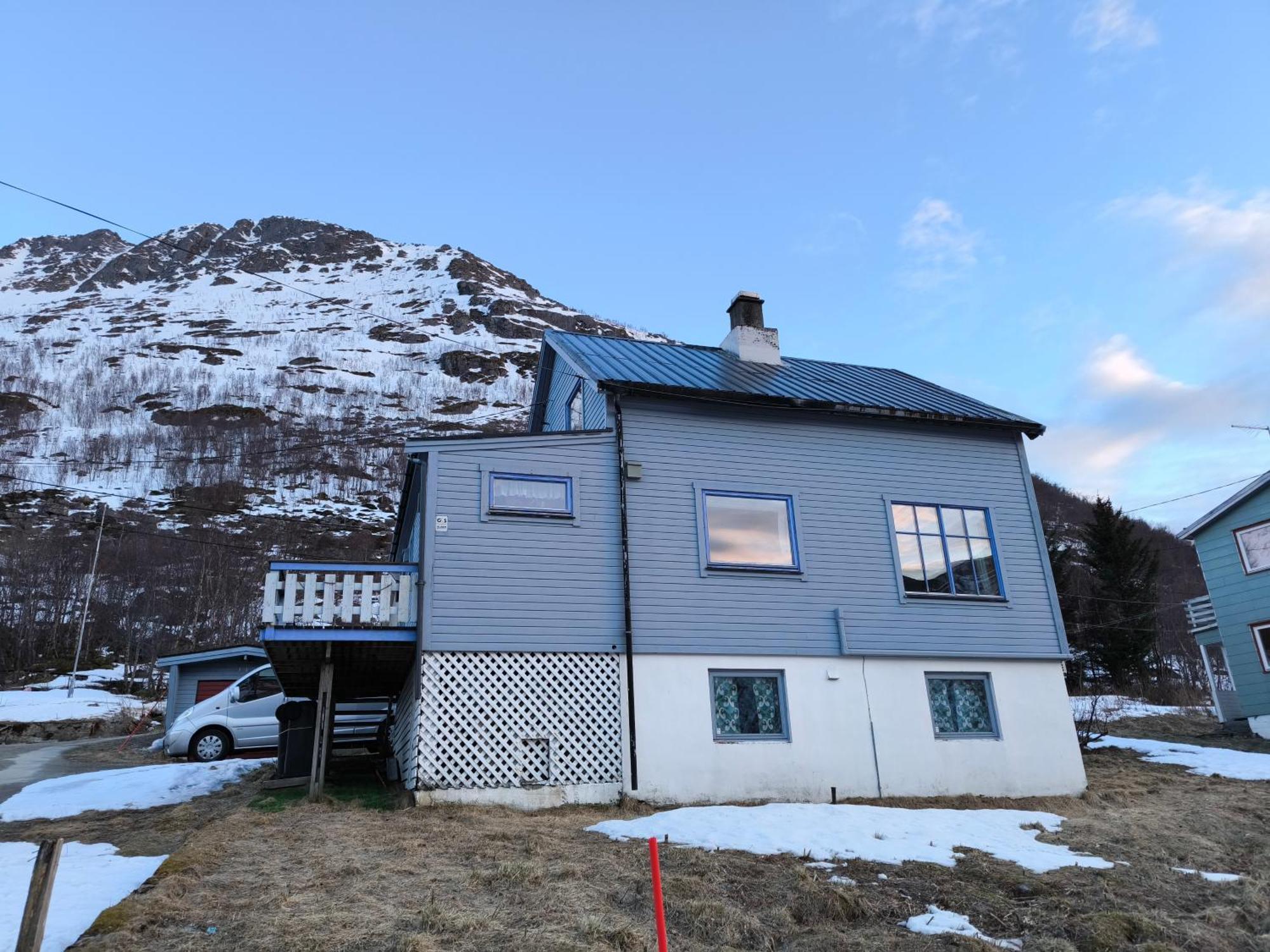 Hus Gryllefjord Villa Exterior photo